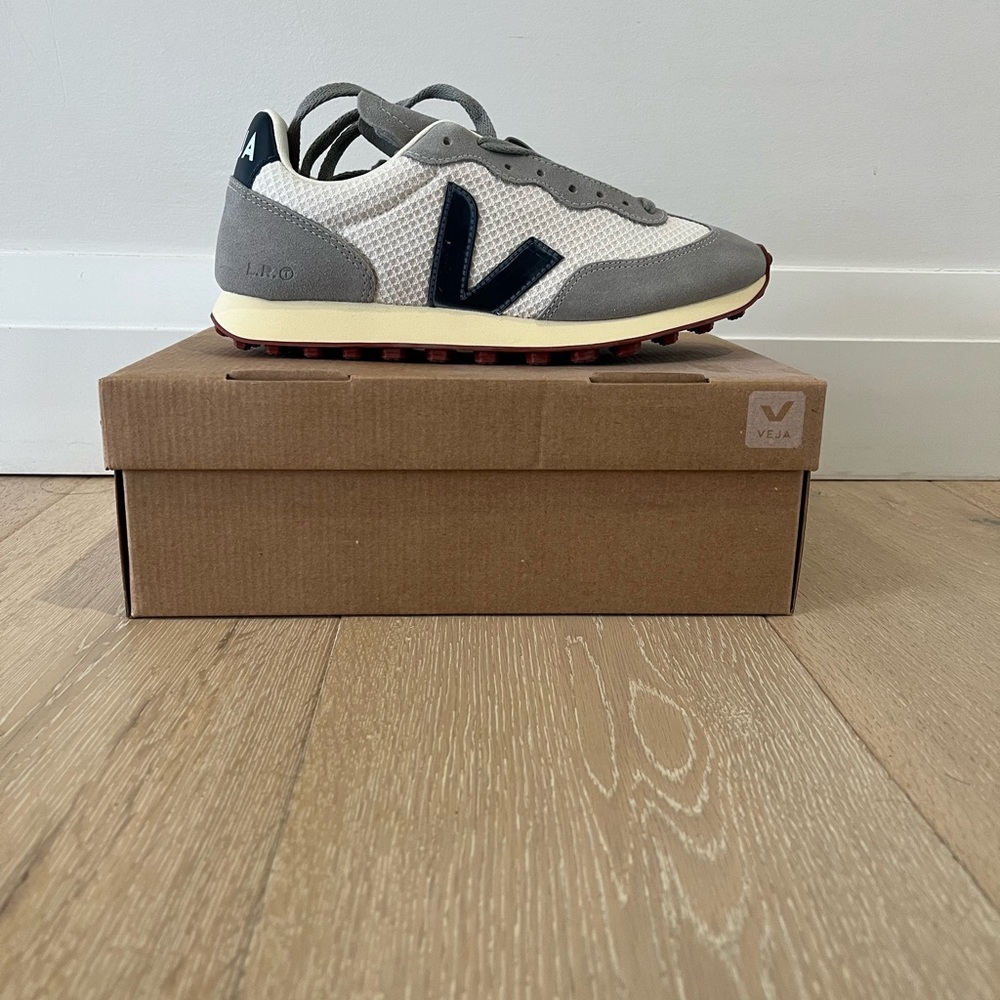 Veja Rio Branco Sneakers